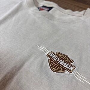 'Harley Davidson cream & tan t-shirt with embroidered logo #bikerstyle